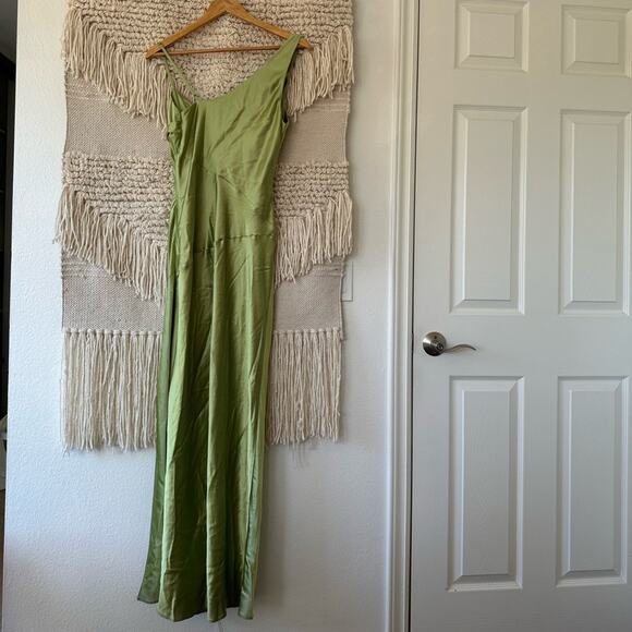 Nicholas Duna Gown - Picture 9 of 9